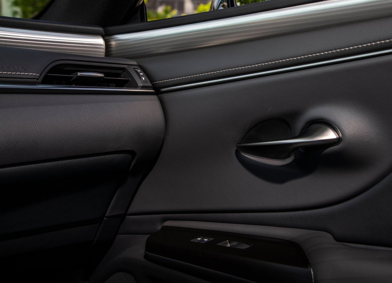 2019 - LEXUS ES, foto 188