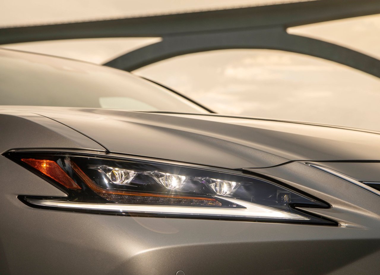 2019 - LEXUS ES, foto 207