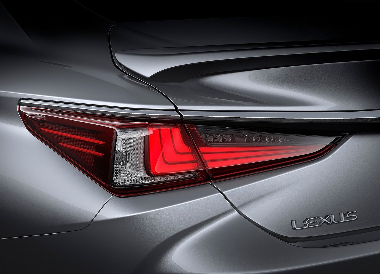 2019 - LEXUS ES, foto 211