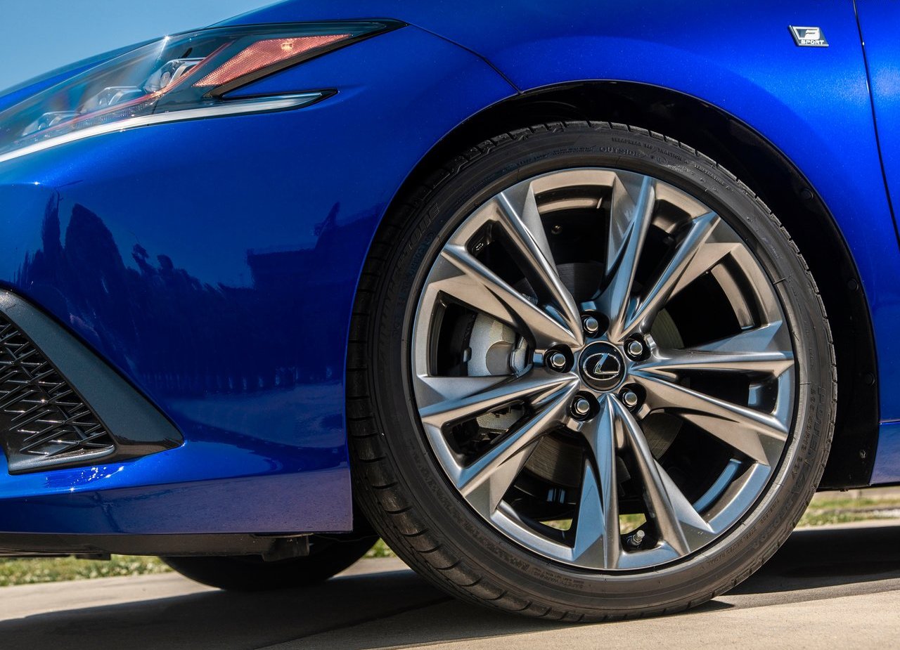 2019 - LEXUS ES, foto 223