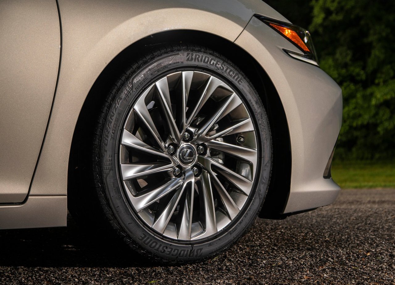 2019 - LEXUS ES, foto 226