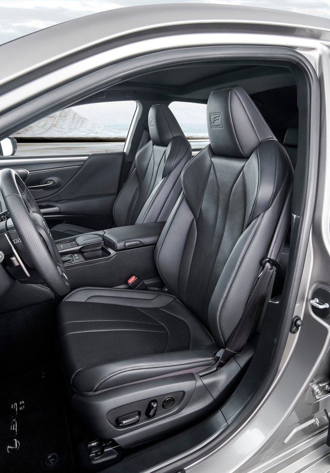 2019 - LEXUS ES, foto 238