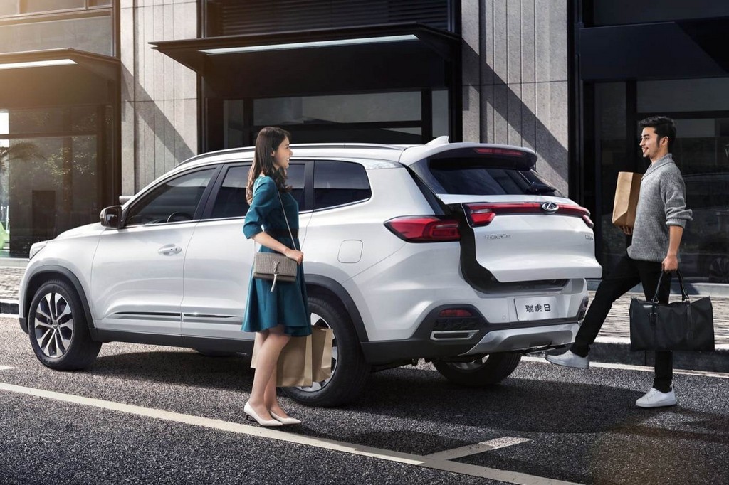 CHERY TIGGO 8, foto 3