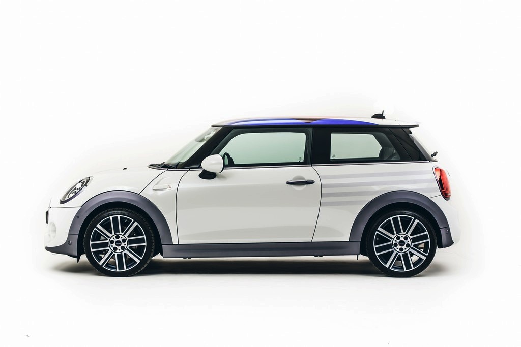 MINI COOPER HATCH ROYAL WEDDING, foto 3