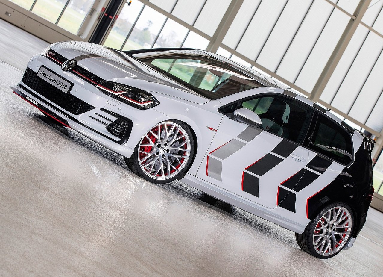 2018 - VOLKSWAGEN GOLF GTI NEXT LEVEL CONCEPT, foto 3