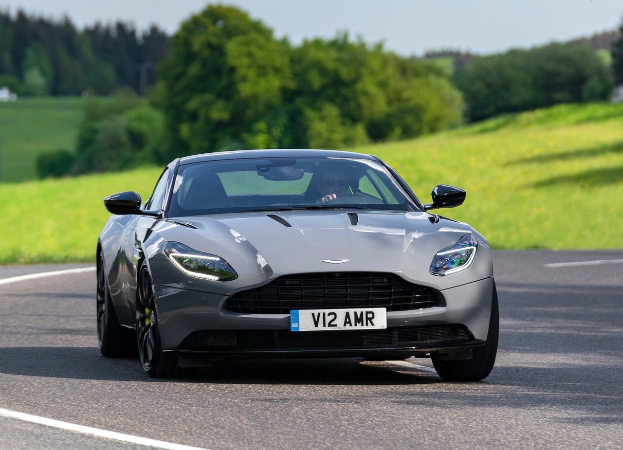 ASTON MARTIN DB11 AMR, foto 27