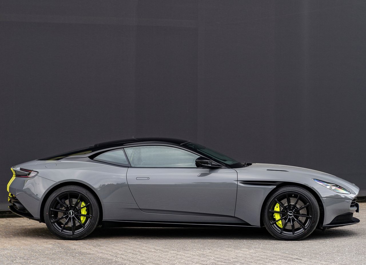ASTON MARTIN DB11 AMR, foto 74