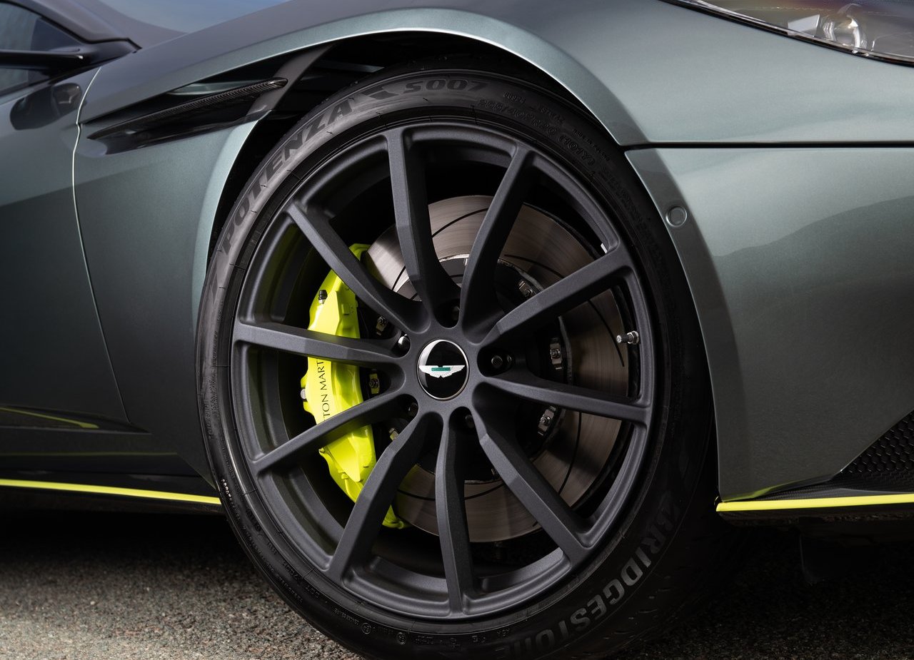 ASTON MARTIN DB11 AMR, foto 145