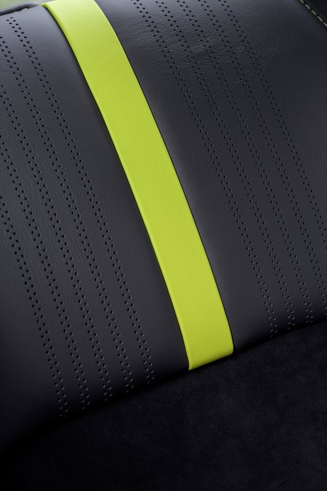ASTON MARTIN DB11 AMR, foto 165