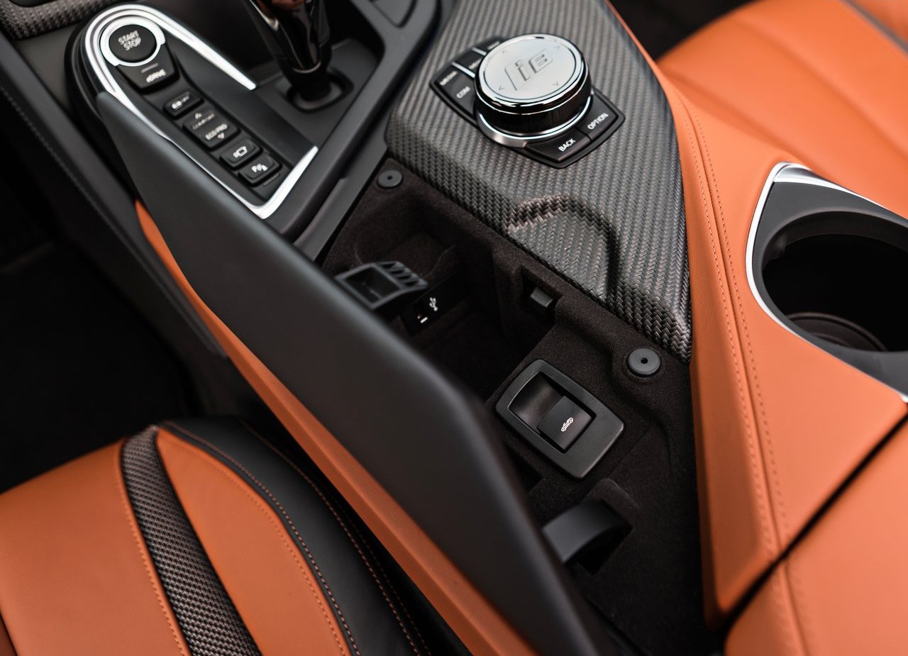 2019 - BMW i8 ROADSTER, foto 165