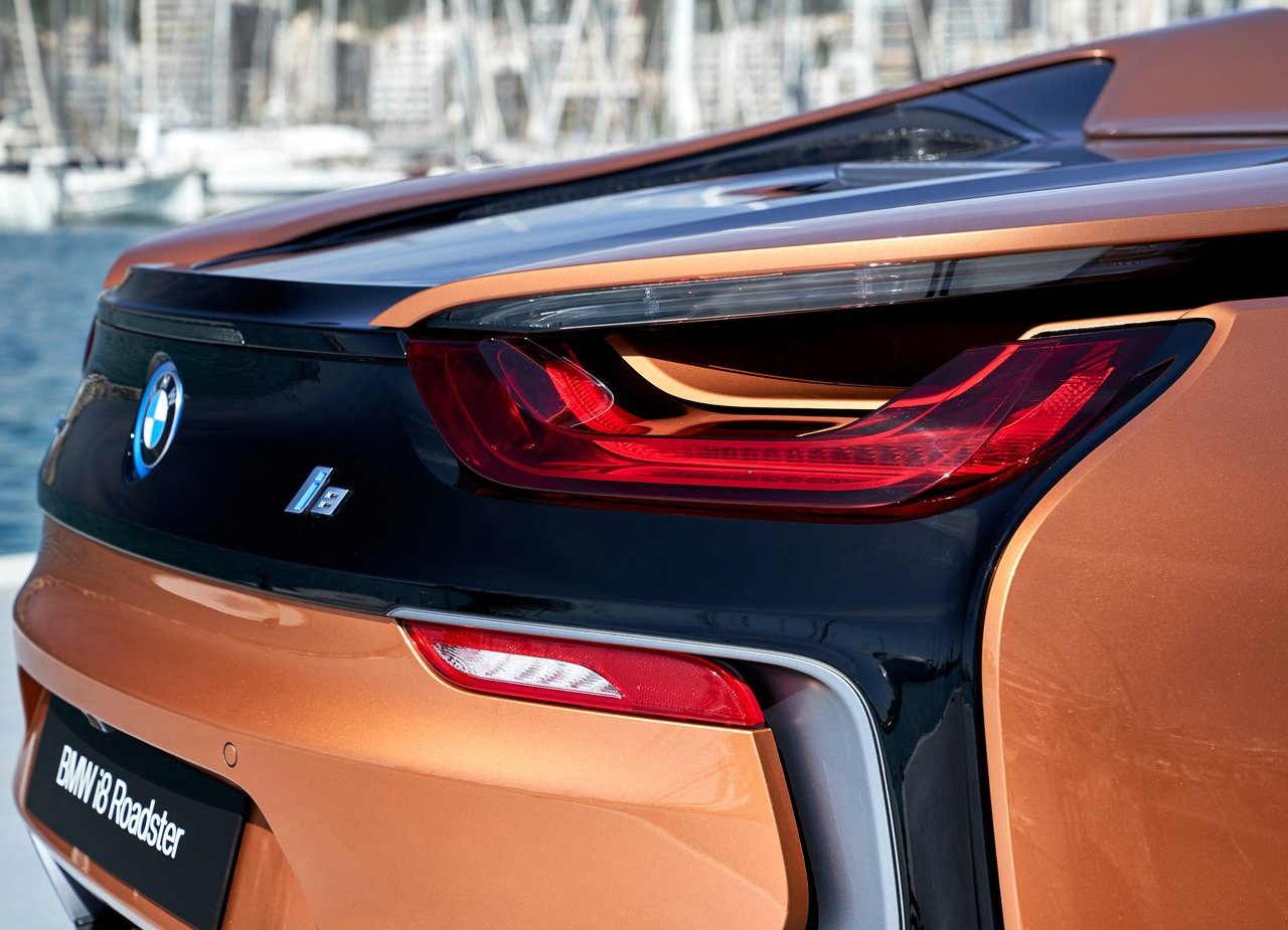 2019 - BMW i8 ROADSTER, foto 181