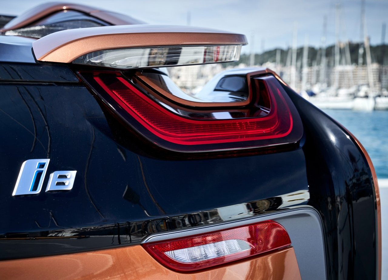 2019 - BMW i8 ROADSTER, foto 182