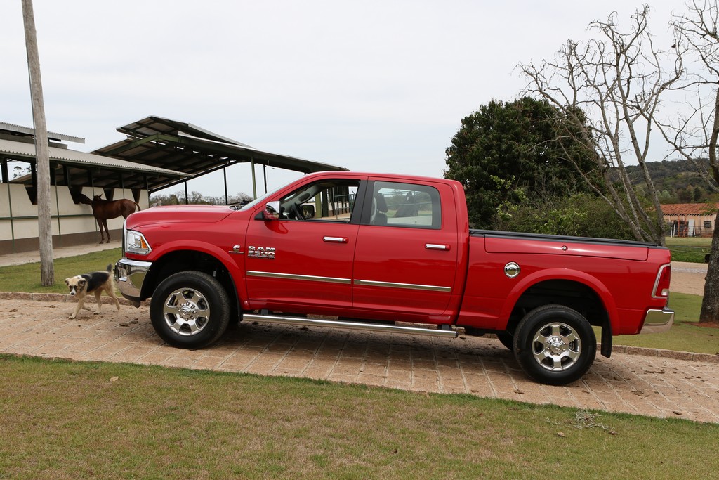 RAM 2500 LARAMIE, foto 4