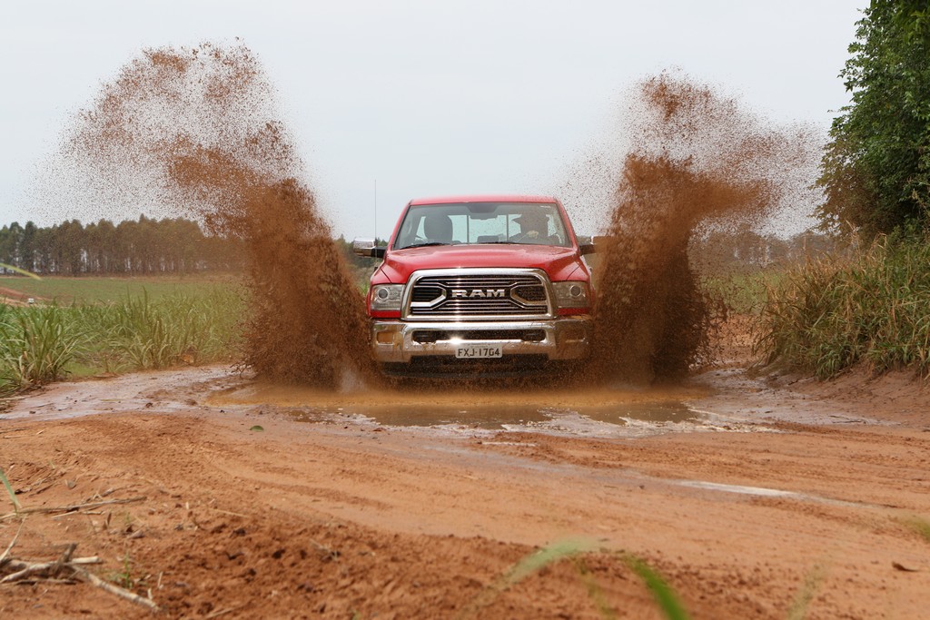RAM 2500 LARAMIE, foto 5