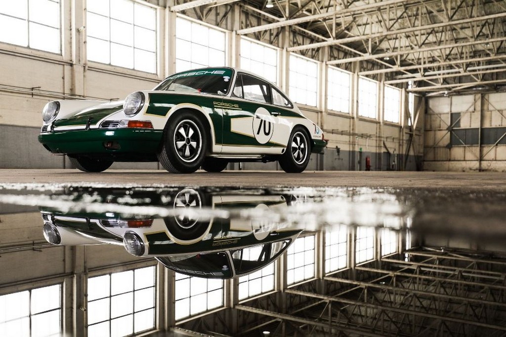 1965 - PORSCHE 911 COUPE RACE CAR UK VERSION, foto 2