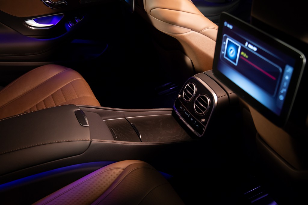 MERCEDES-BENZ S 560, foto 32