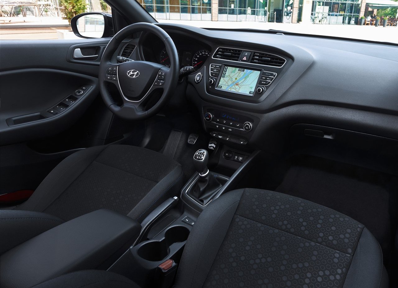 2019 - HYUNDAI i20 ACTIVE, foto 19