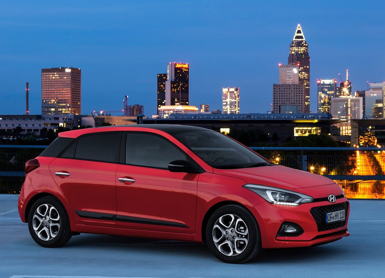 2019 - HYUNDAI i20, foto 2
