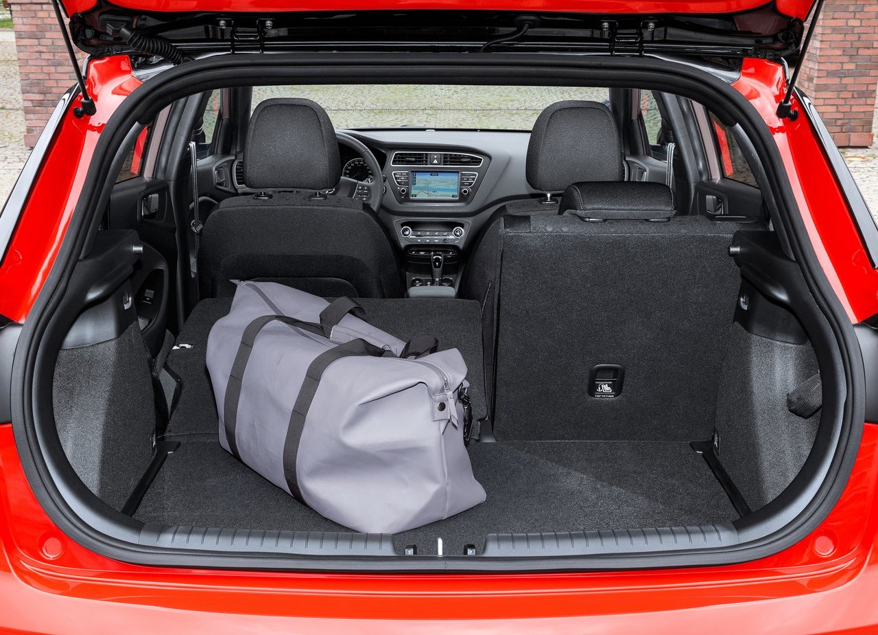 2019 - HYUNDAI i20, foto 35