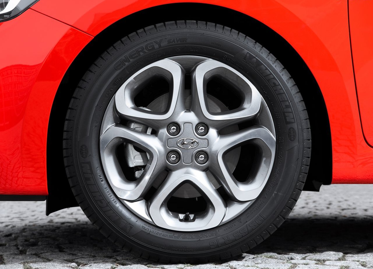2019 - HYUNDAI i20, foto 39