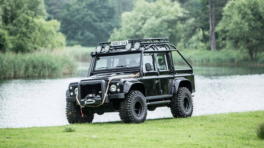 LAND ROVER DEFENDER SVX SPECTRE, foto 2