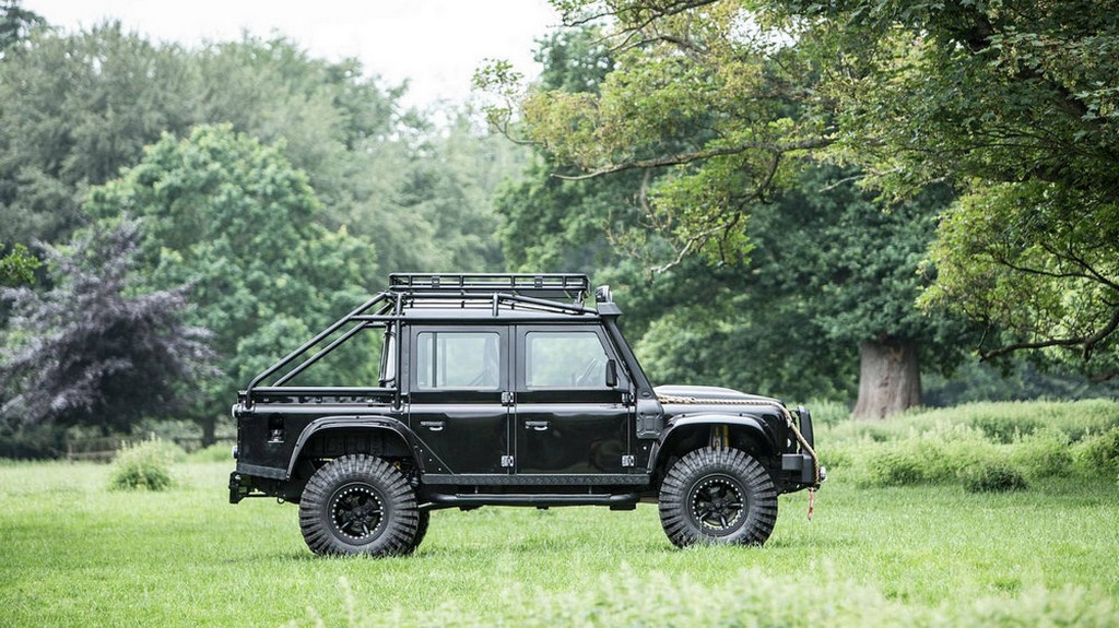 LAND ROVER DEFENDER SVX SPECTRE, foto 6