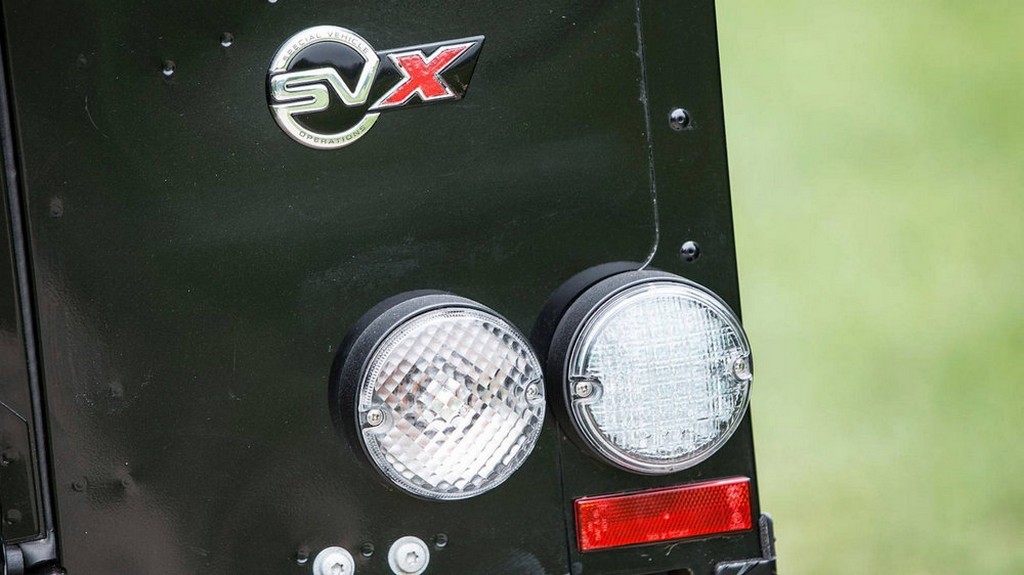 LAND ROVER DEFENDER SVX SPECTRE, foto 12