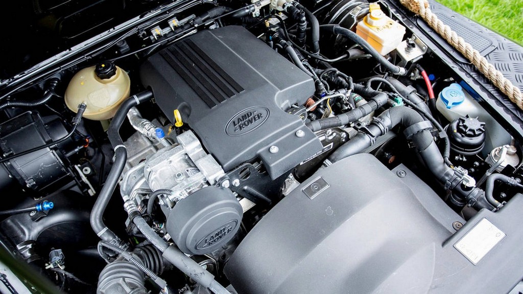 LAND ROVER DEFENDER SVX SPECTRE, foto 24