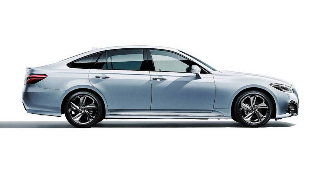 TOYOTA CROWN, foto 3
