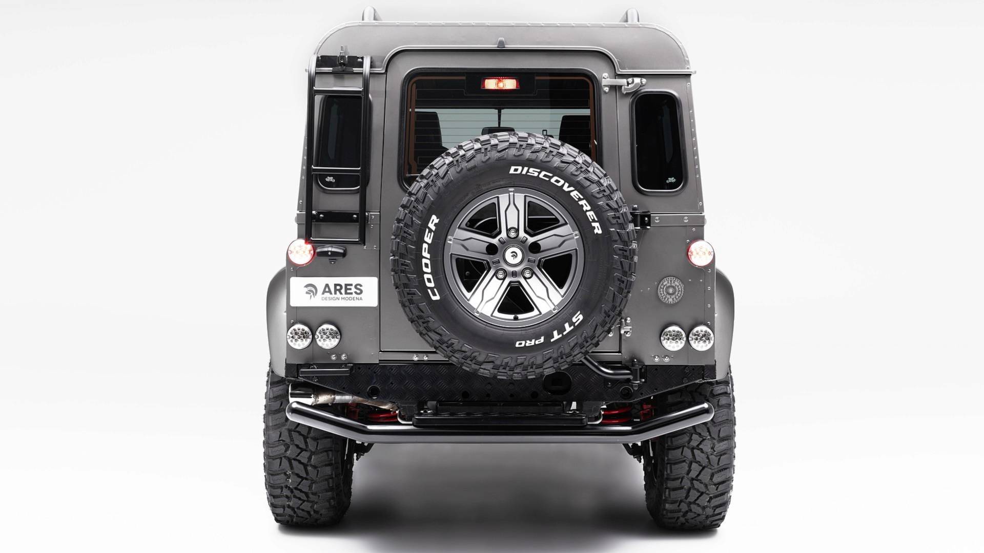 LAND ROVER DEFENDER BY ARES DESIGN, foto 3