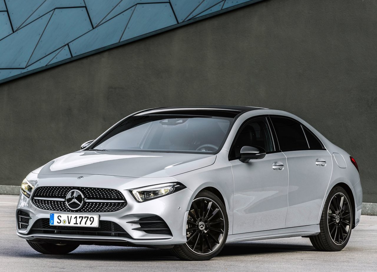 MERCEDES-BENZ A SEDAN, foto 1
