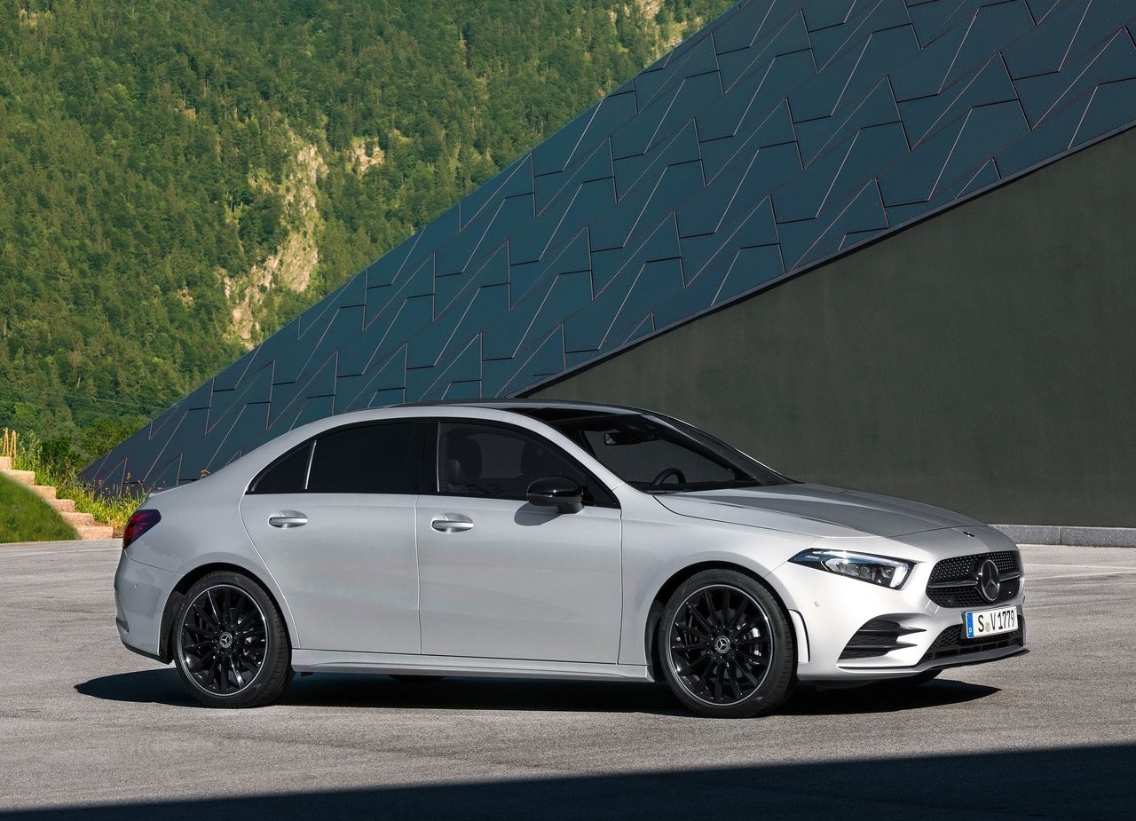 MERCEDES-BENZ A SEDAN, foto 3