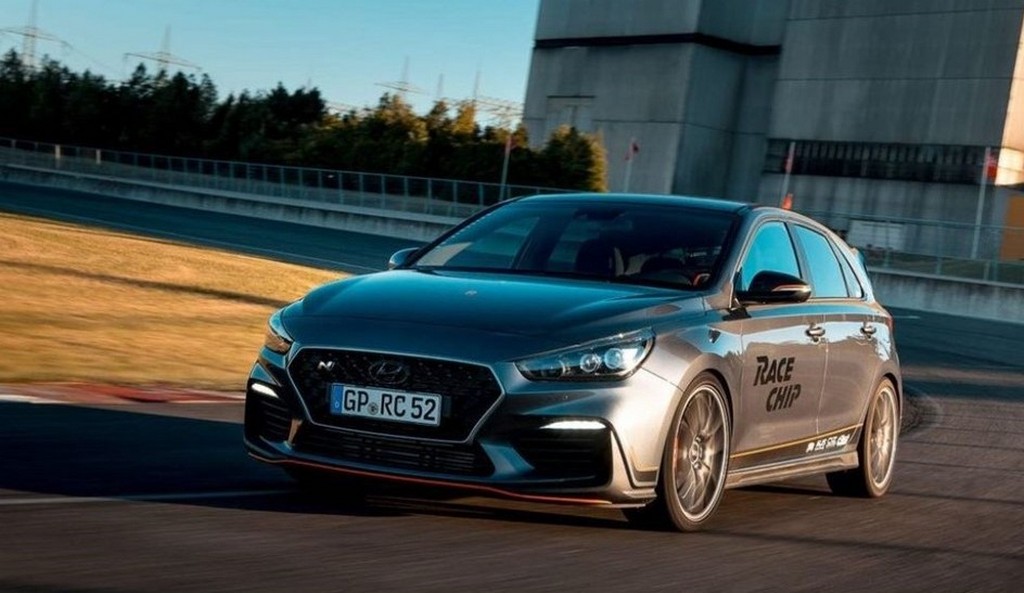 HYUNDAI i30 N GTS BLACK BY RACE CHIP, foto 1