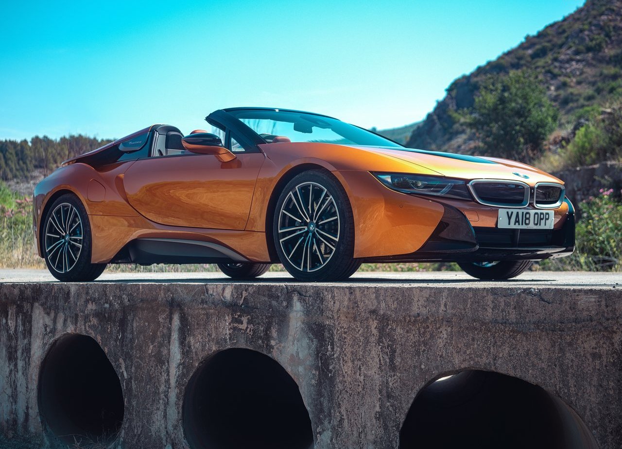2019 - BMW i8 ROADSTER UK VERSION, foto 2