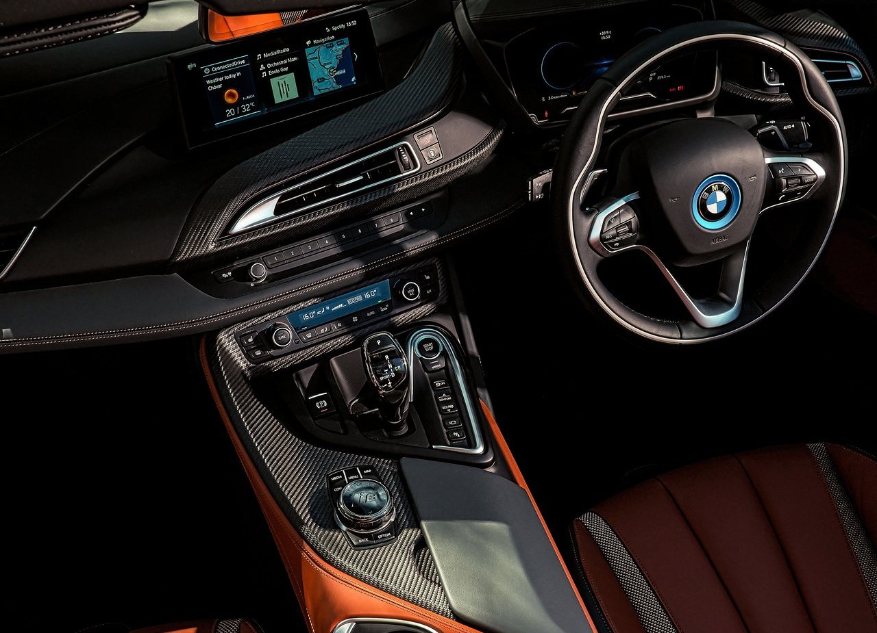 2019 - BMW i8 ROADSTER UK VERSION, foto 45