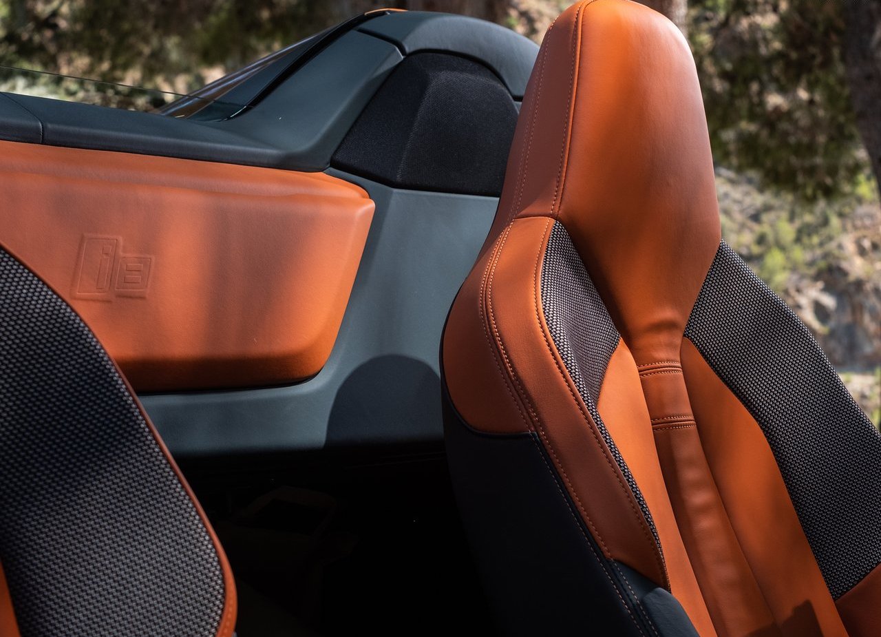 2019 - BMW i8 ROADSTER UK VERSION, foto 48
