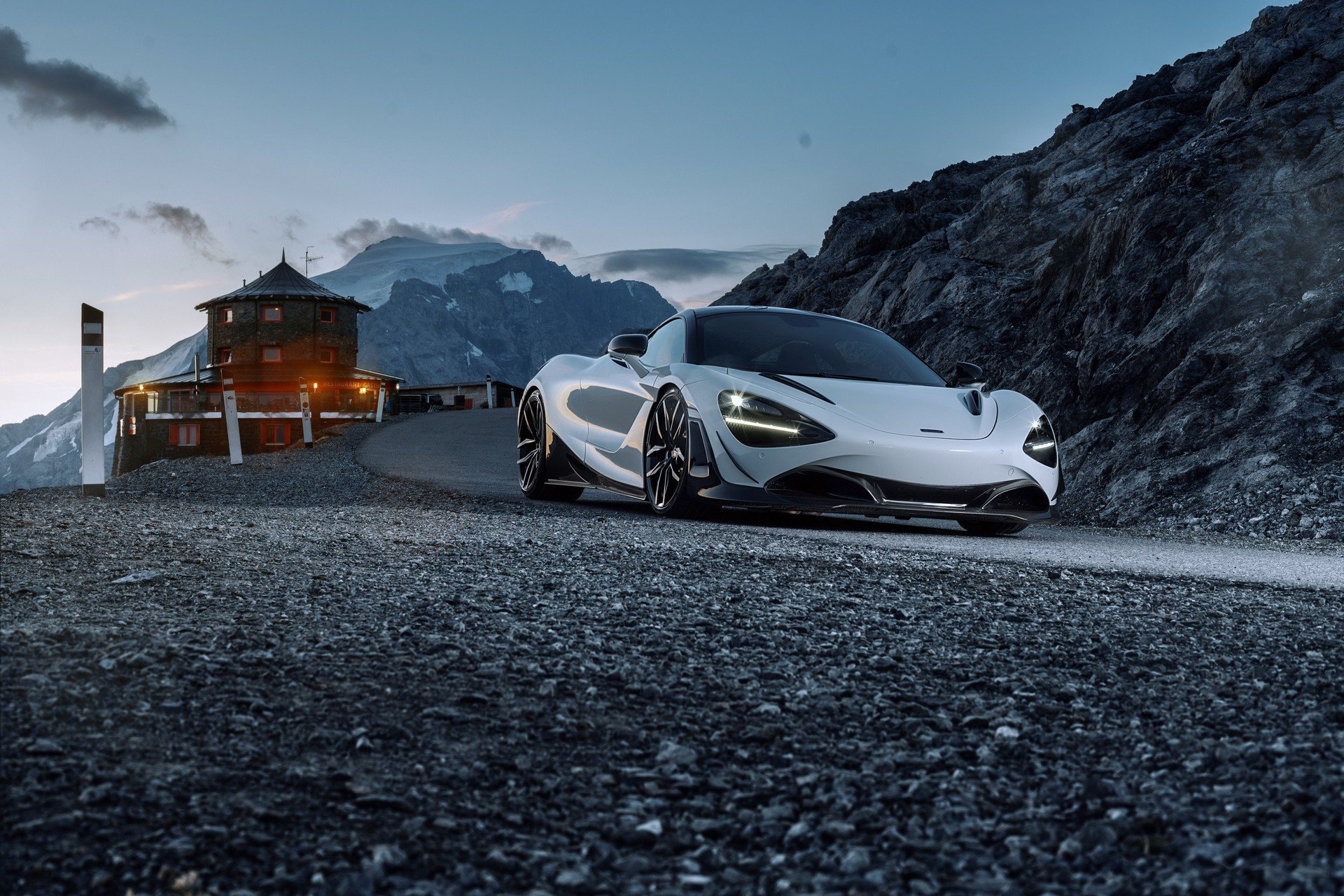2018 - McLAREN 720S BY NOVITEC, foto 2