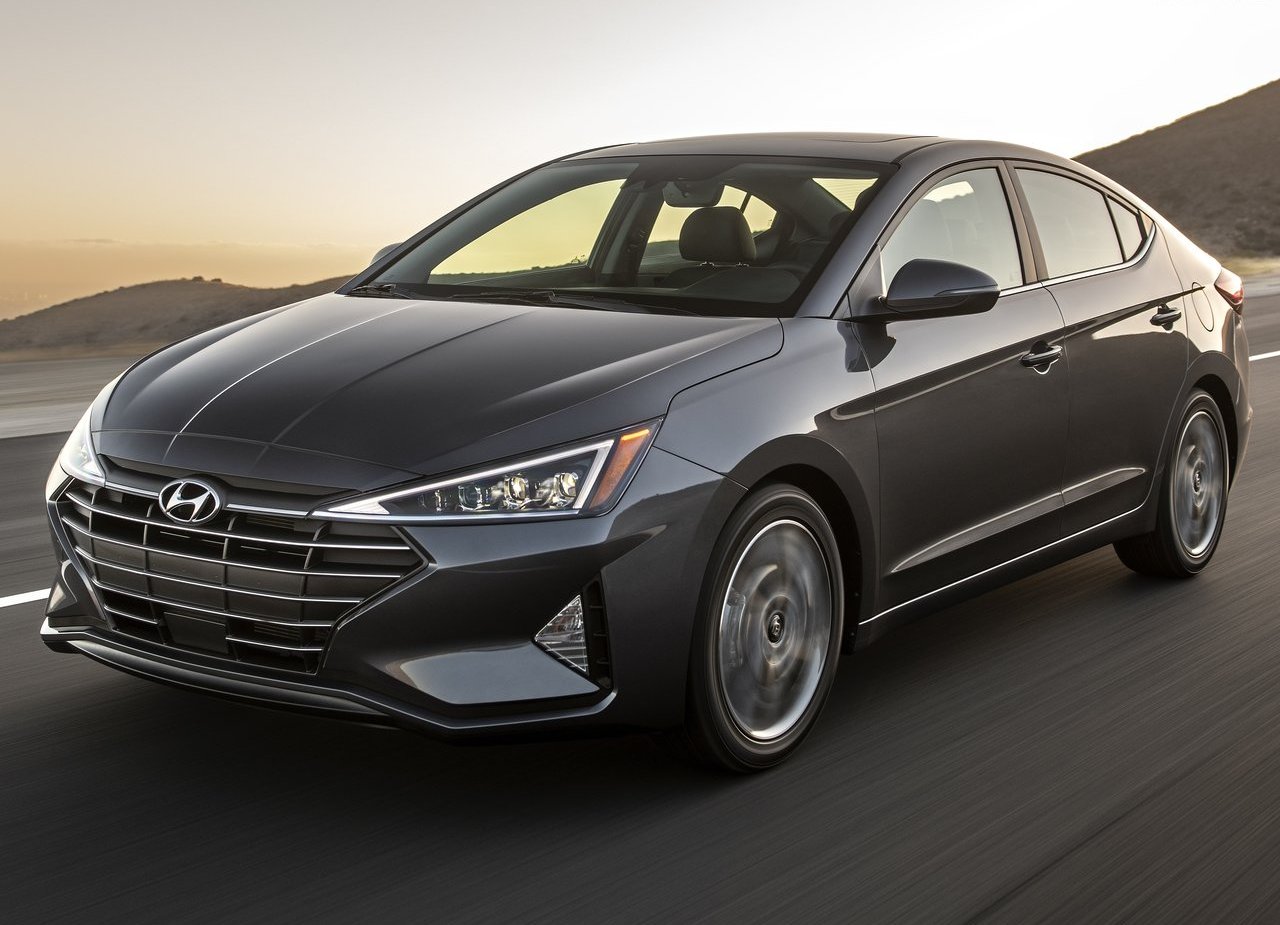 HYUNDAI ELANTRA, foto 3