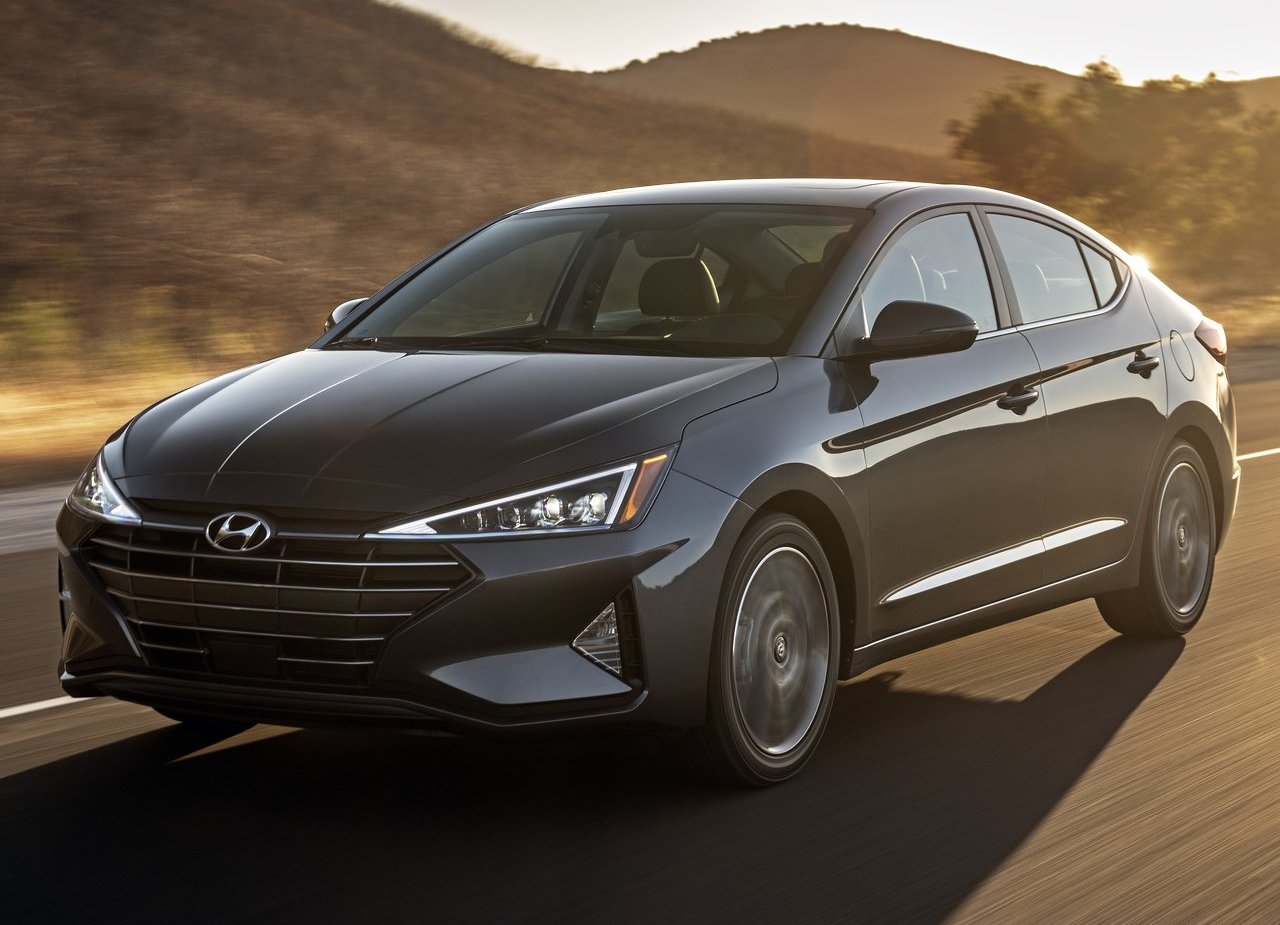 HYUNDAI ELANTRA, foto 4