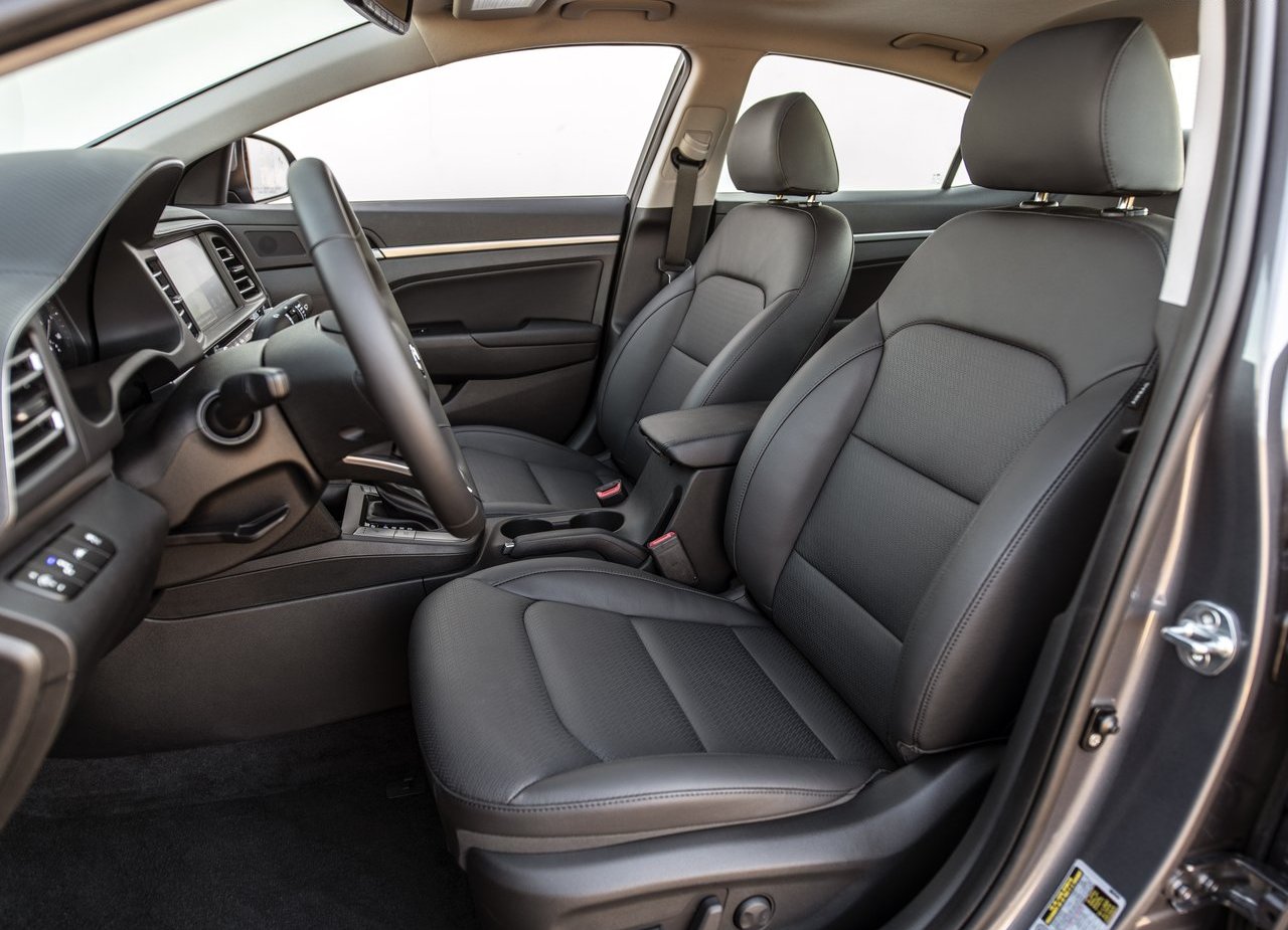 HYUNDAI ELANTRA, foto 12