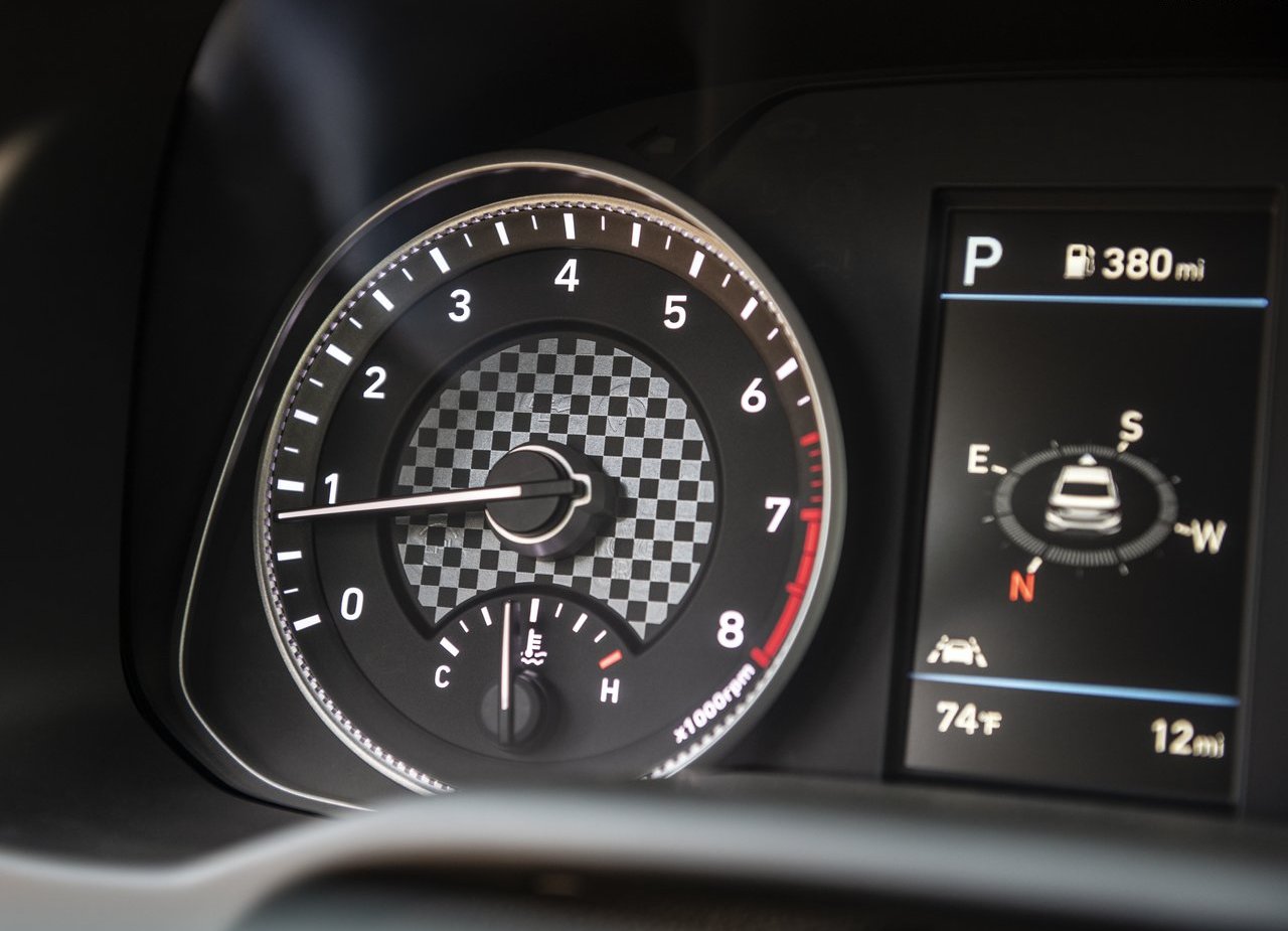 HYUNDAI ELANTRA, foto 17
