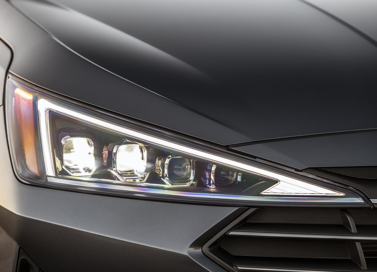 HYUNDAI ELANTRA, foto 34