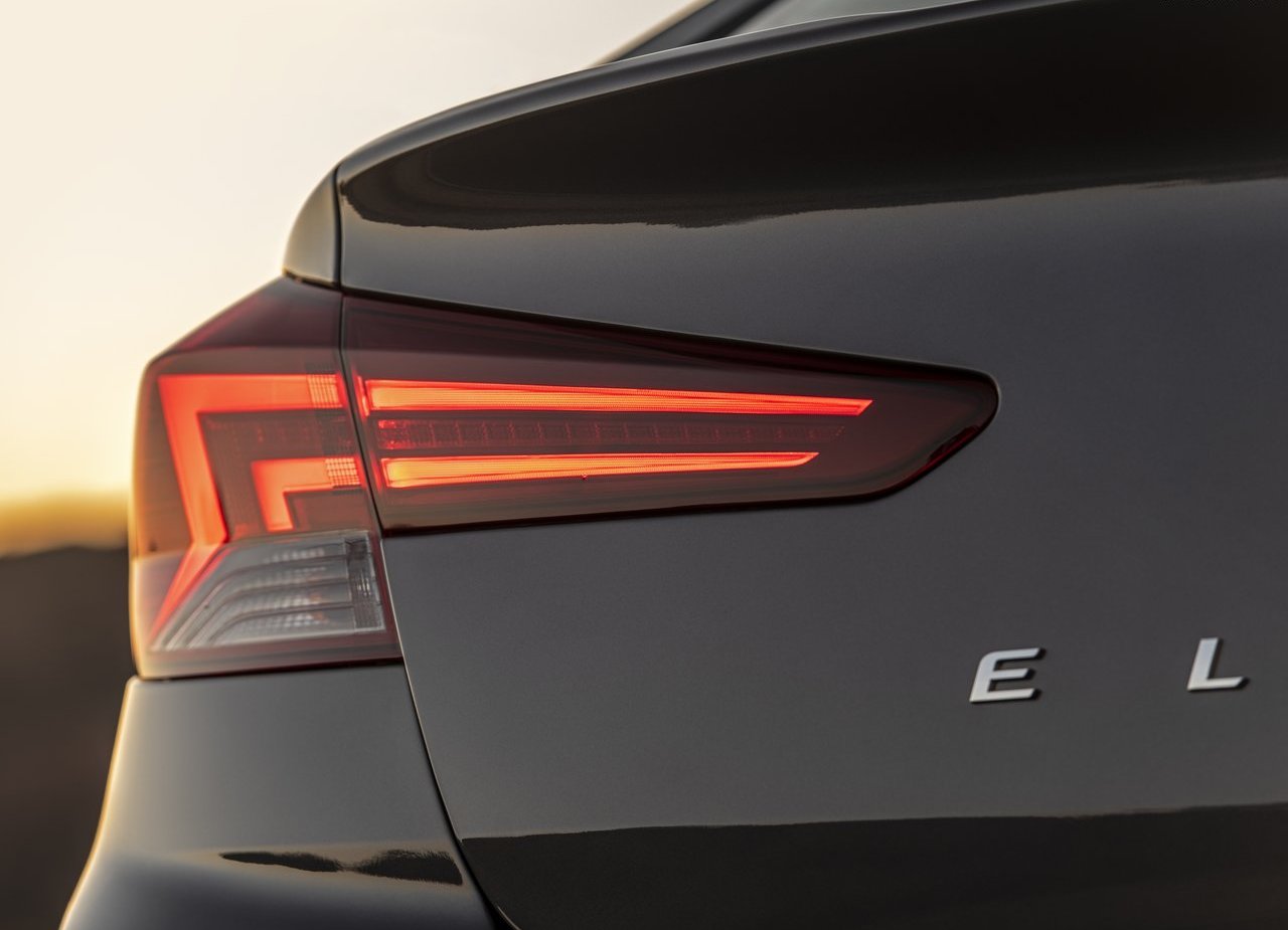 HYUNDAI ELANTRA, foto 40