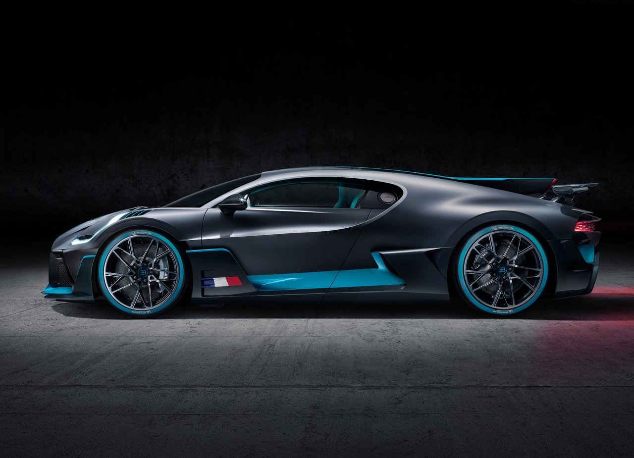 2019 - BUGATTI DIVO, foto 42