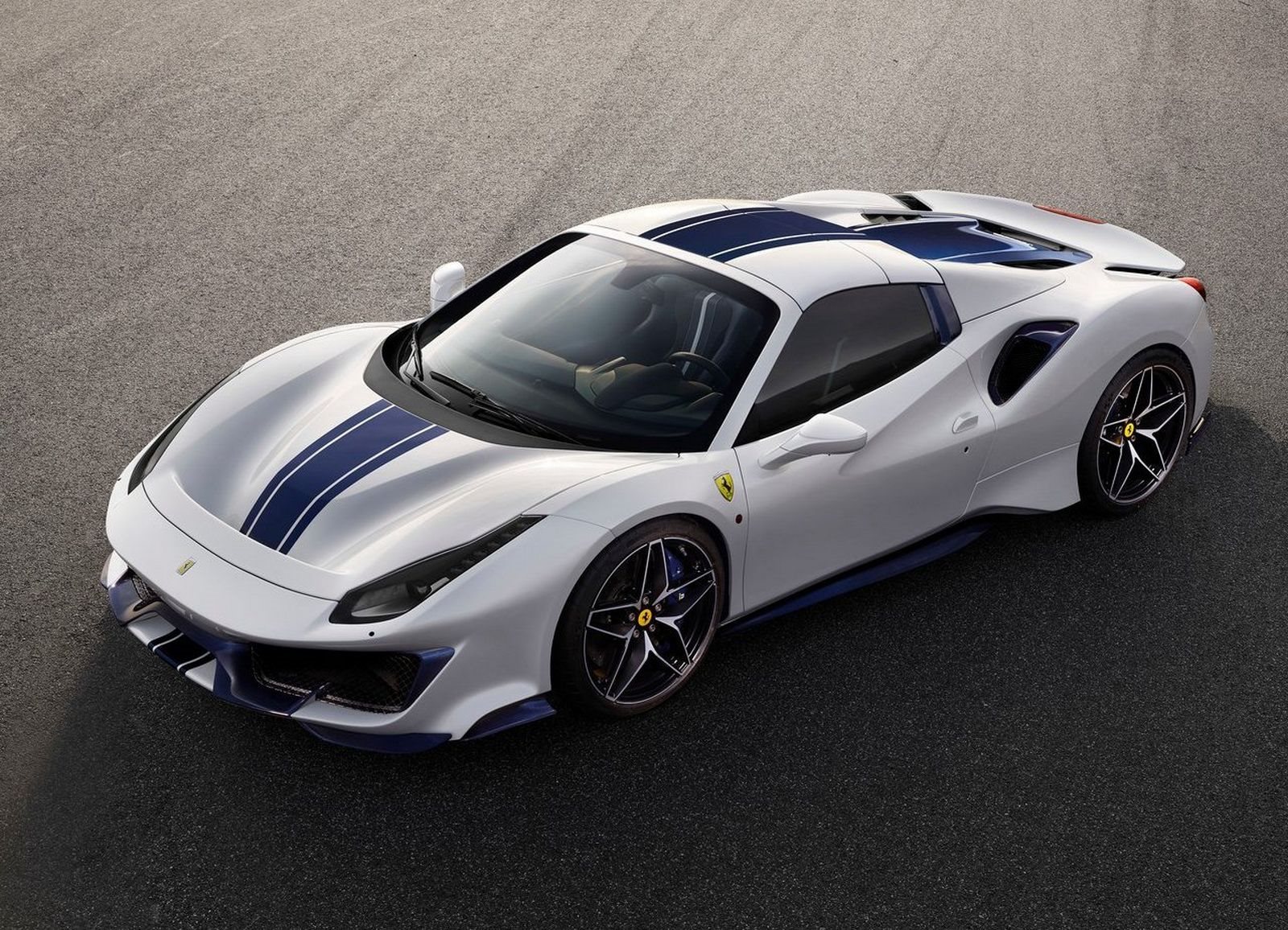 2019 - FERRARI F488 PISTA SPIDER, foto 2