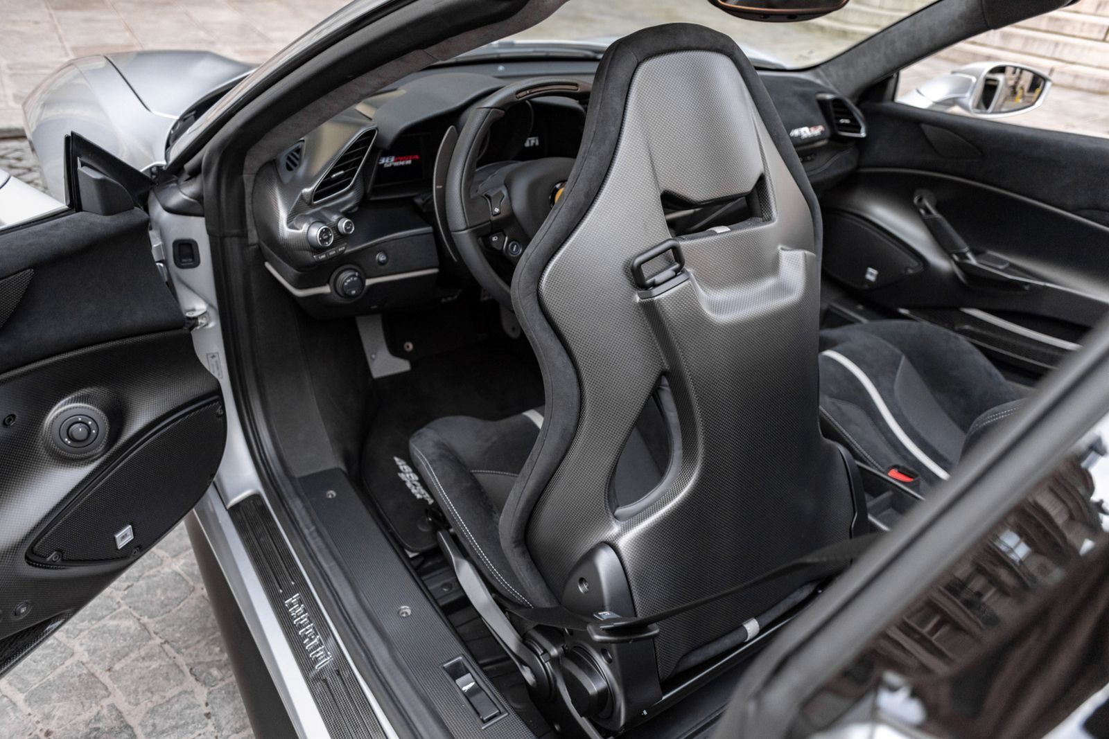 2019 - FERRARI F488 PISTA SPIDER, foto 25