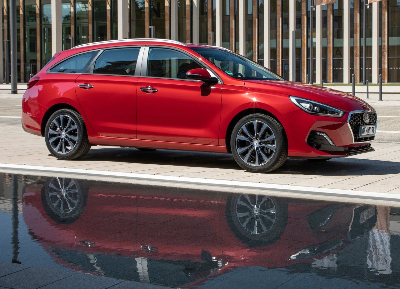 2019 - HYUNDAI i30 WAGON, foto 1