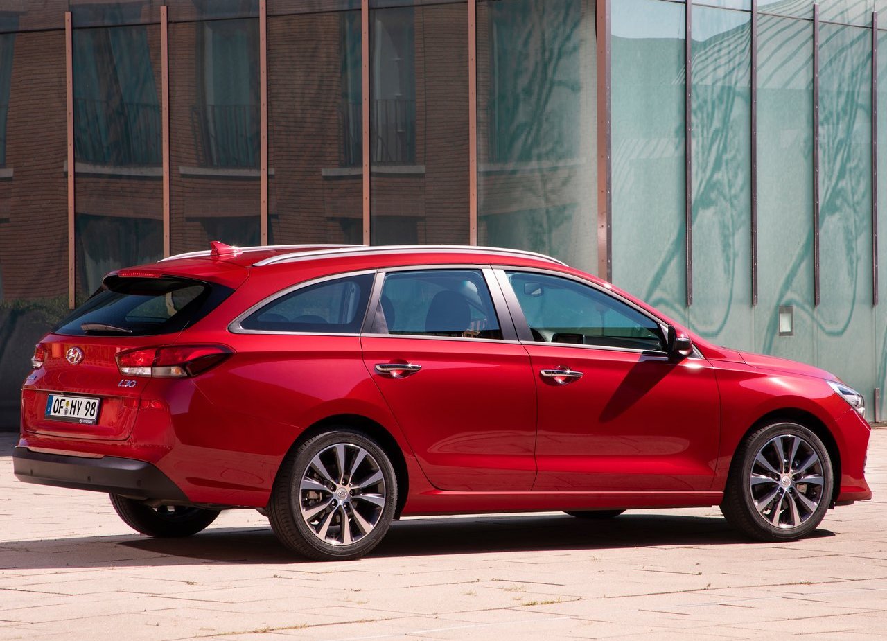 2019 - HYUNDAI i30 WAGON, foto 9