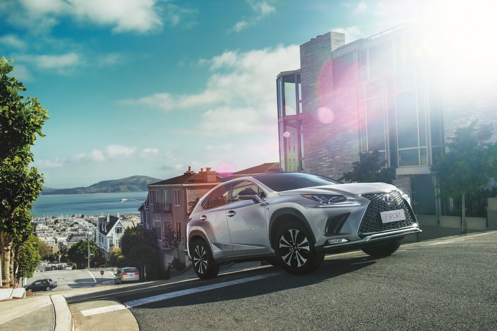 2019 - LEXUS NX 300h, foto 2