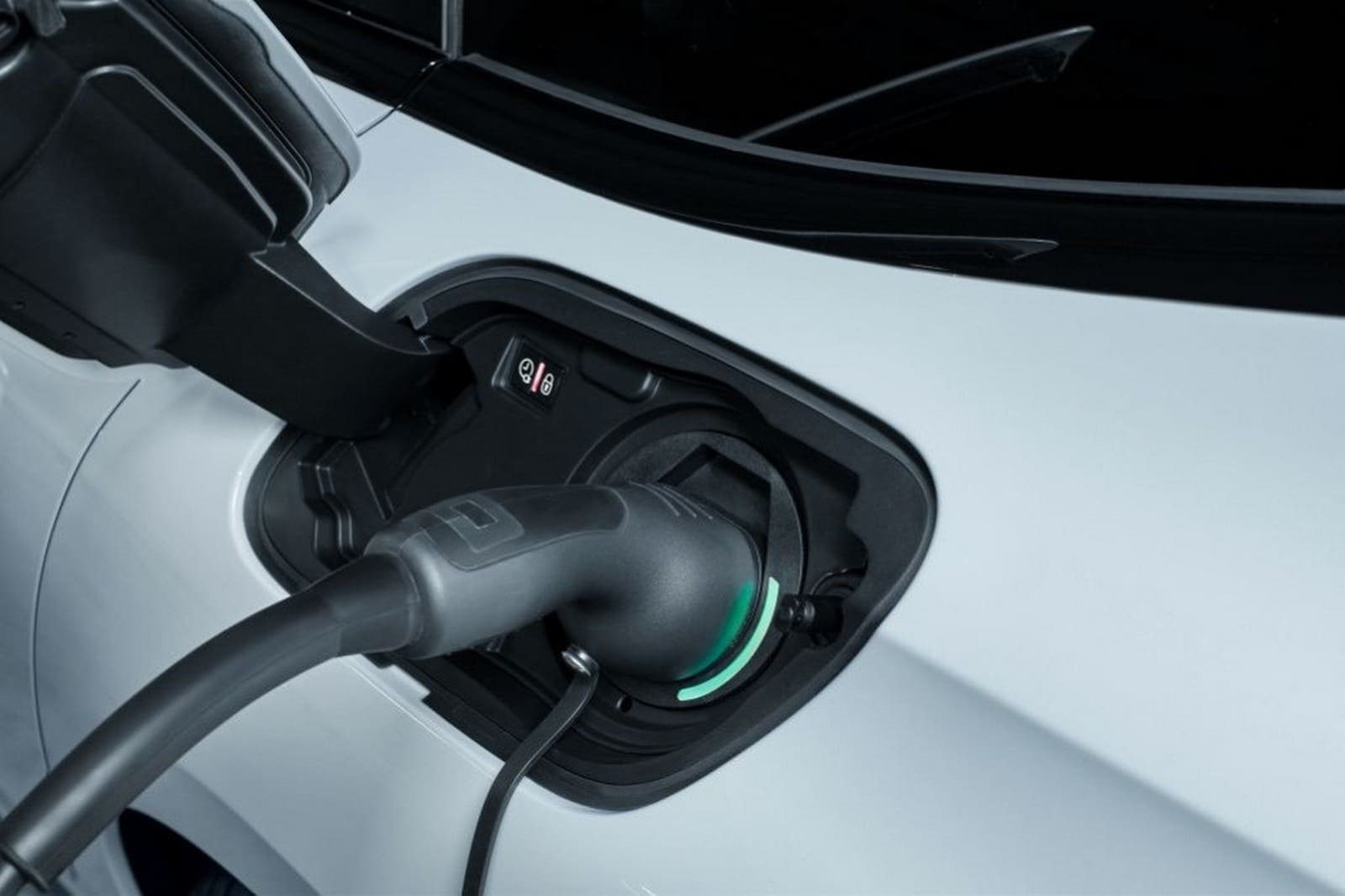 PEUGEOT 508 HYBRID PLUG-IN & PEUGEOT 3008 GT HYBRID4, foto 6